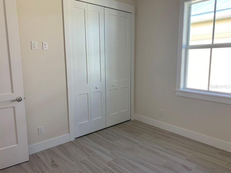 For Rent: $1,600 (2 beds, 1 baths, 900 Square Feet)