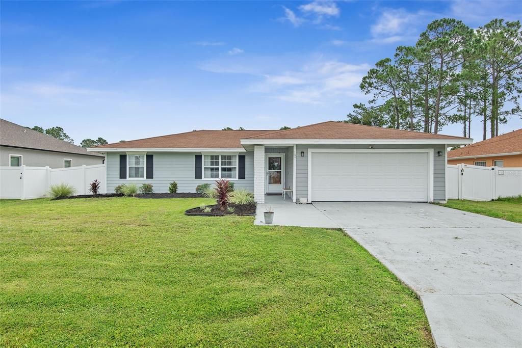 For Sale: $299,900 (3 beds, 2 baths, 1668 Square Feet)