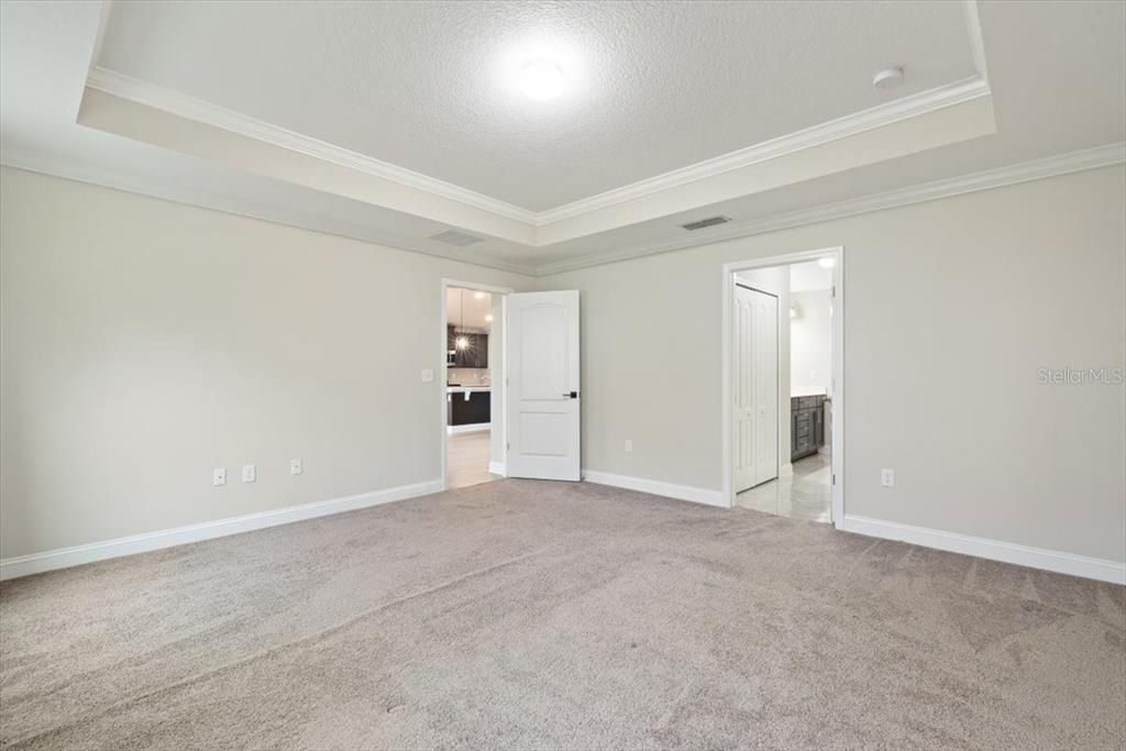 В аренду: $2,975 (4 спален, 3 ванн, 2039 Квадратных фут)