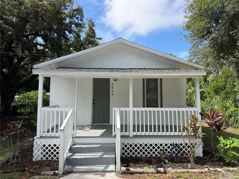 For Sale: $199,900 (2 beds, 1 baths, 540 Square Feet)