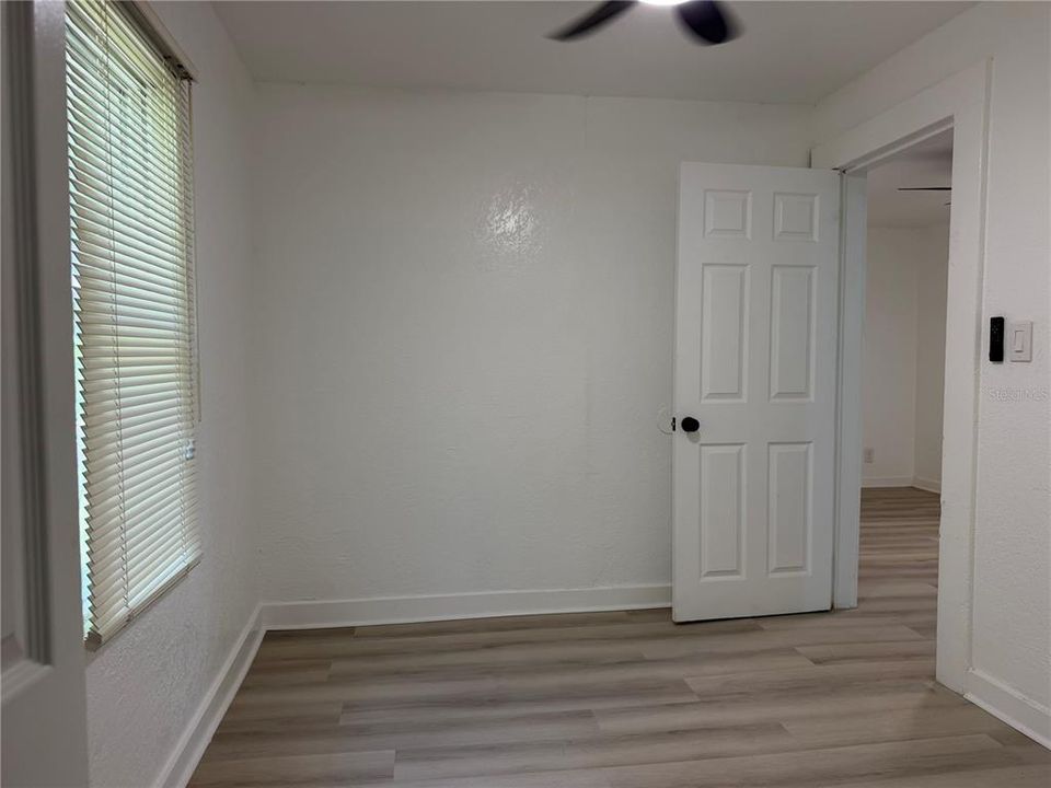 For Sale: $199,900 (2 beds, 1 baths, 540 Square Feet)