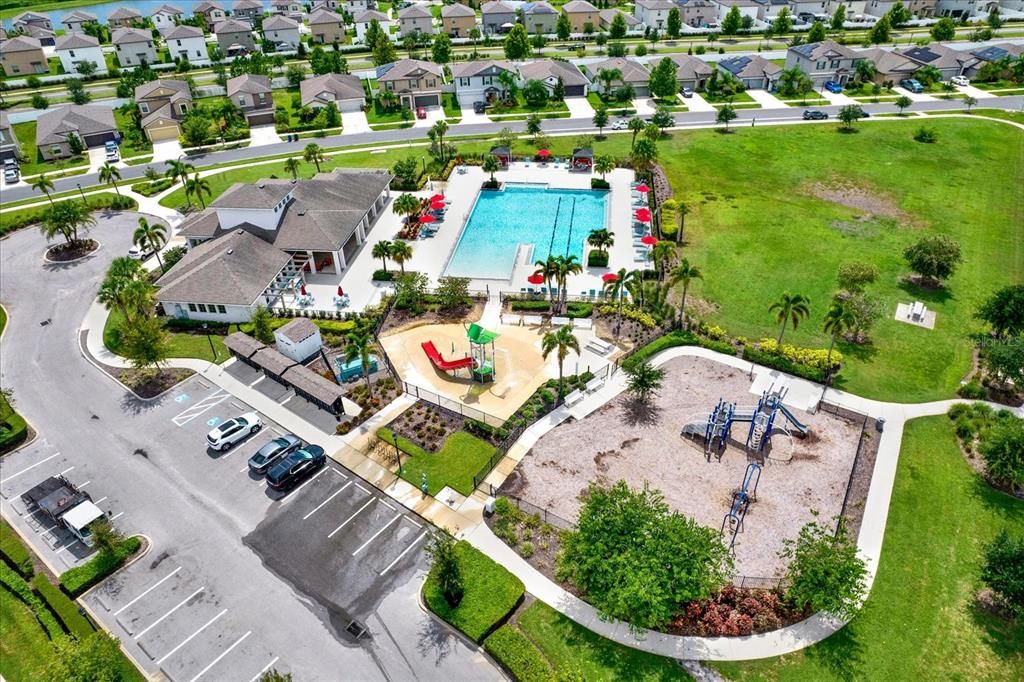 For Sale: $464,900 (6 beds, 3 baths, 2614 Square Feet)