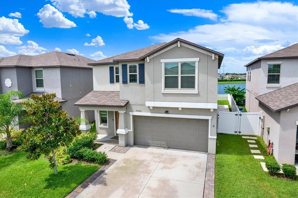 For Sale: $464,900 (6 beds, 3 baths, 2614 Square Feet)