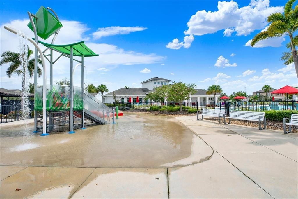 For Sale: $464,900 (6 beds, 3 baths, 2614 Square Feet)
