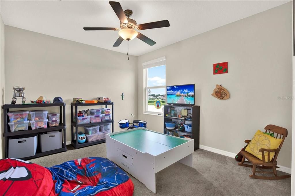 For Sale: $464,900 (6 beds, 3 baths, 2614 Square Feet)