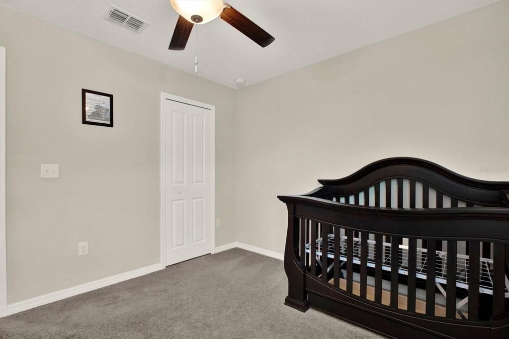 For Sale: $464,900 (6 beds, 3 baths, 2614 Square Feet)