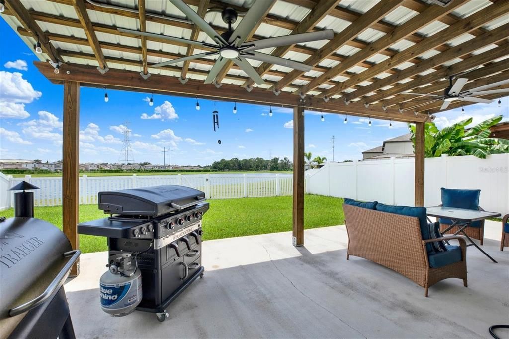 For Sale: $464,900 (6 beds, 3 baths, 2614 Square Feet)