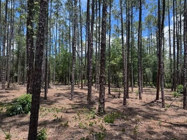 На продажу: $1,499,000 (2.40 acres)