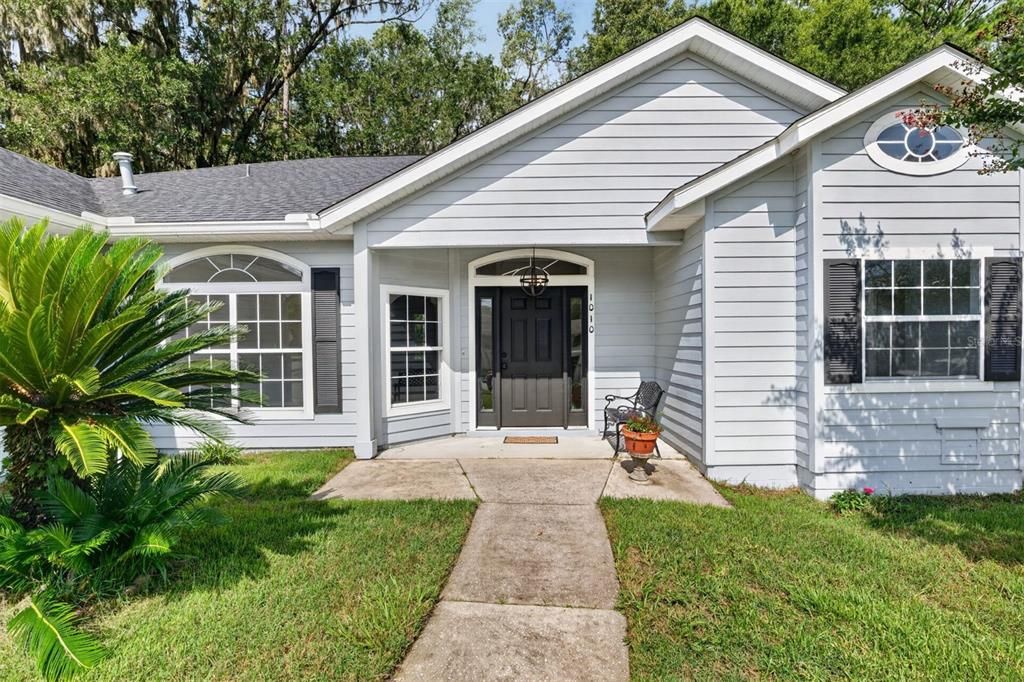 For Sale: $385,000 (4 beds, 3 baths, 2357 Square Feet)