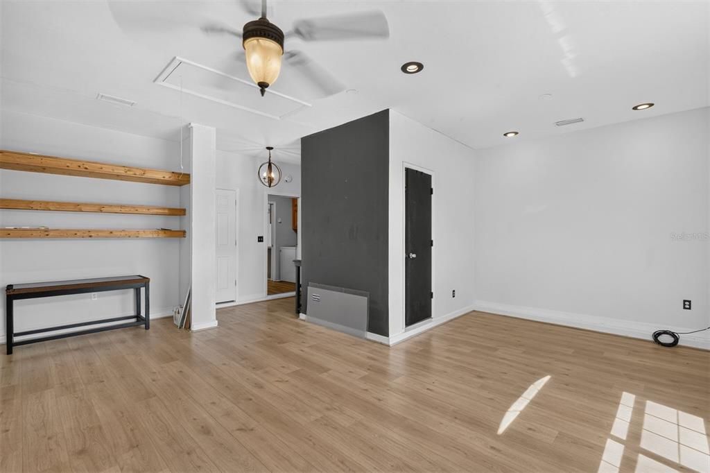For Sale: $385,000 (4 beds, 3 baths, 2357 Square Feet)