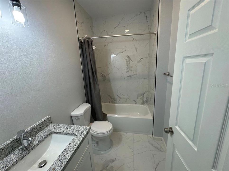 На продажу: $369,000 (3 спален, 2 ванн, 1203 Квадратных фут)