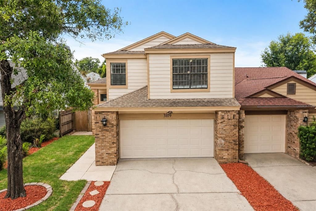 For Sale: $379,900 (3 beds, 2 baths, 1624 Square Feet)