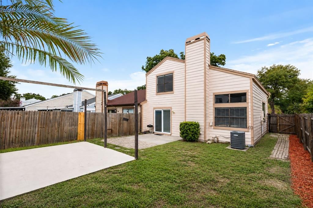For Sale: $379,900 (3 beds, 2 baths, 1624 Square Feet)