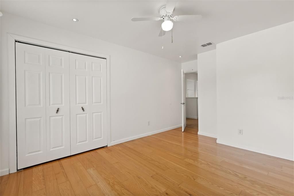For Sale: $379,900 (3 beds, 2 baths, 1624 Square Feet)