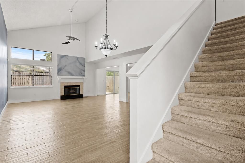 For Sale: $379,900 (3 beds, 2 baths, 1624 Square Feet)