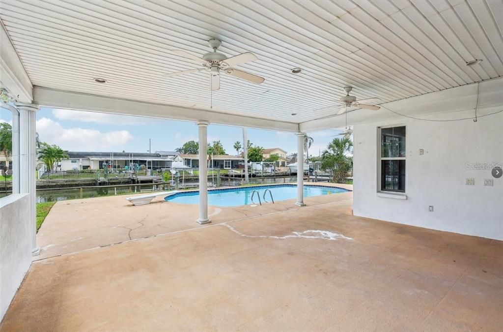For Rent: $5,350 (4 beds, 2 baths, 2200 Square Feet)