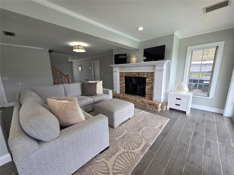 For Rent: $5,350 (4 beds, 2 baths, 2200 Square Feet)