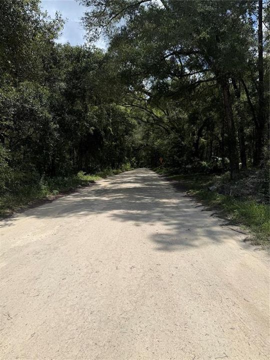На продажу: $249,900 (5.16 acres)