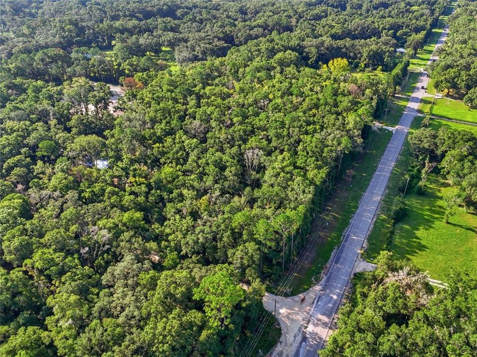 На продажу: $249,900 (5.16 acres)