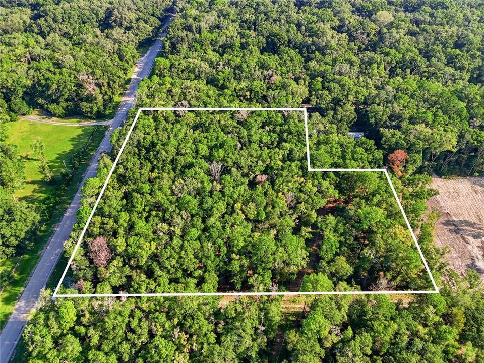 На продажу: $249,900 (5.16 acres)