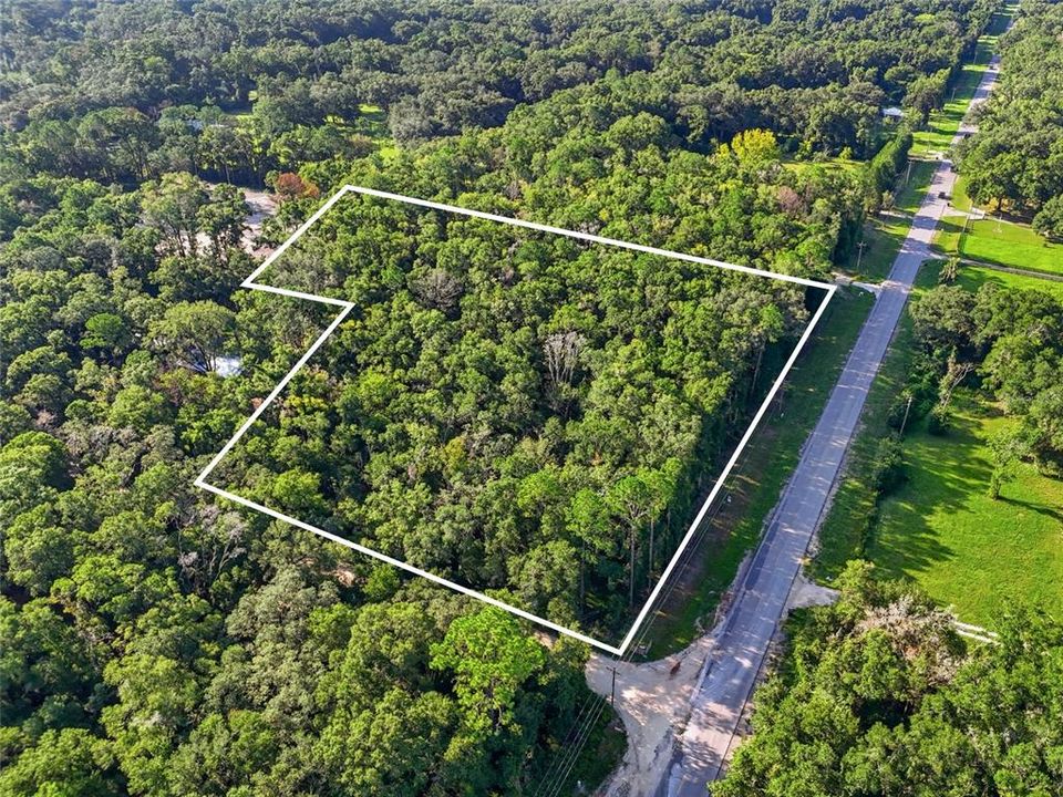 На продажу: $249,900 (5.16 acres)