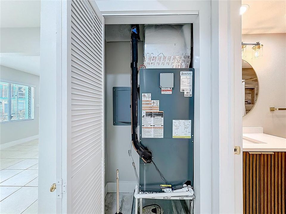 For Rent: $1,900 (1 beds, 1 baths, 528 Square Feet)