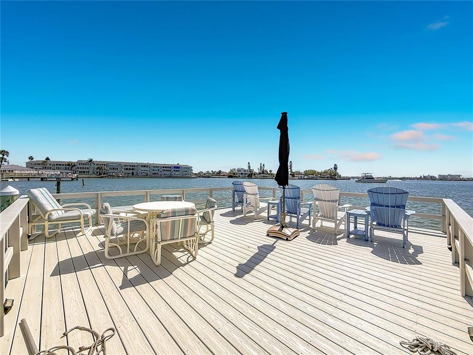For Rent: $1,900 (1 beds, 1 baths, 528 Square Feet)