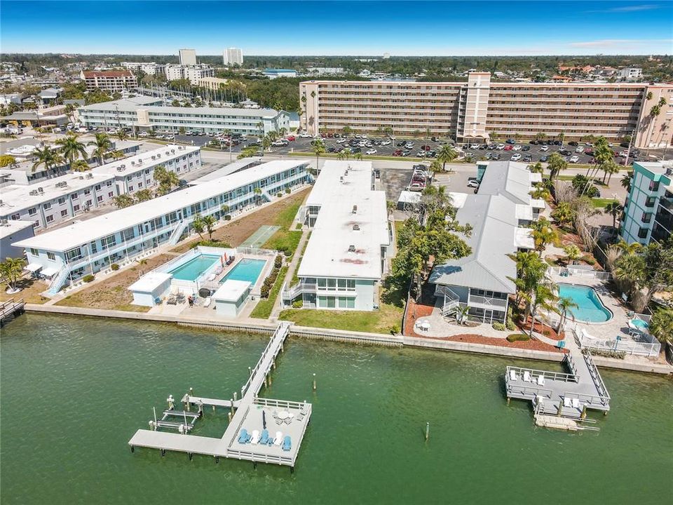 For Rent: $1,900 (1 beds, 1 baths, 528 Square Feet)