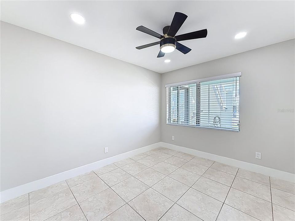 For Rent: $1,900 (1 beds, 1 baths, 528 Square Feet)