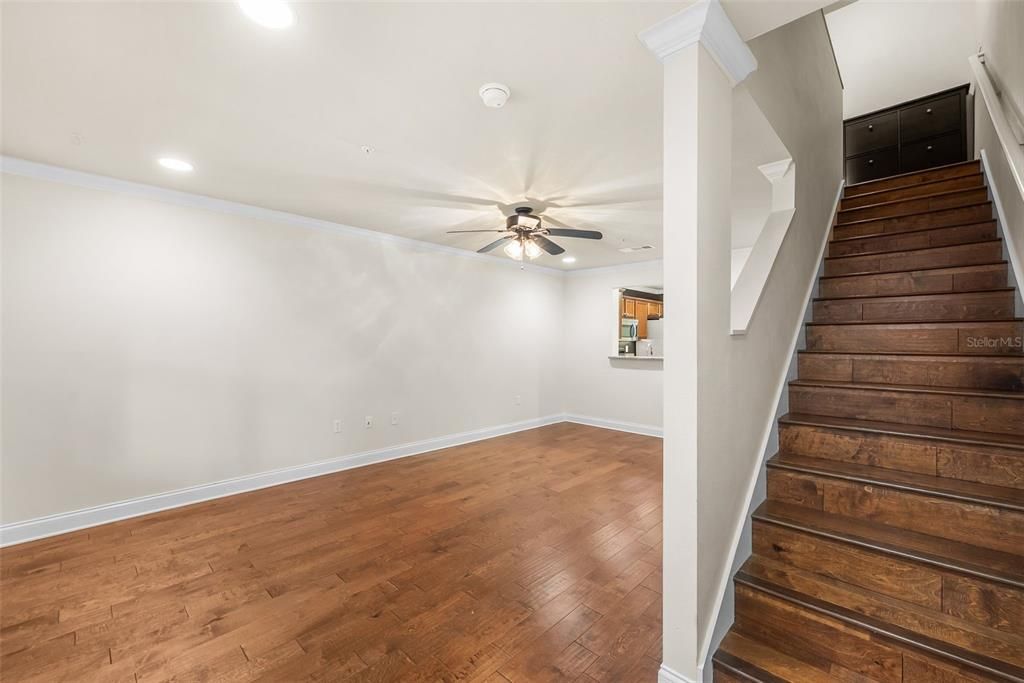 For Rent: $1,950 (2 beds, 2 baths, 1120 Square Feet)