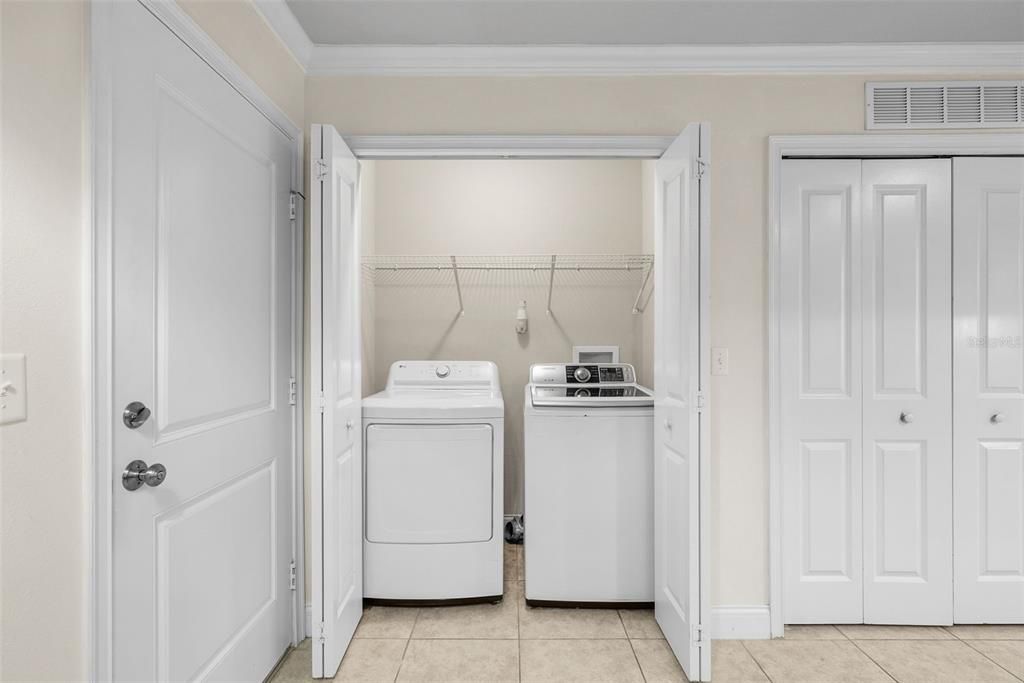 For Rent: $1,950 (2 beds, 2 baths, 1120 Square Feet)