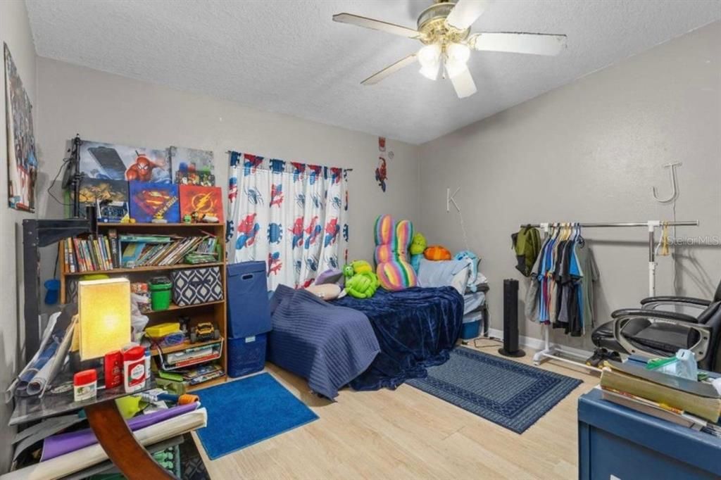 For Sale: $299,900 (4 beds, 3 baths, 2167 Square Feet)