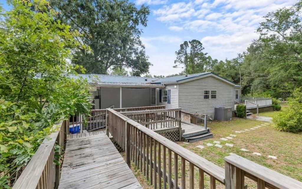 For Sale: $299,900 (4 beds, 3 baths, 2167 Square Feet)