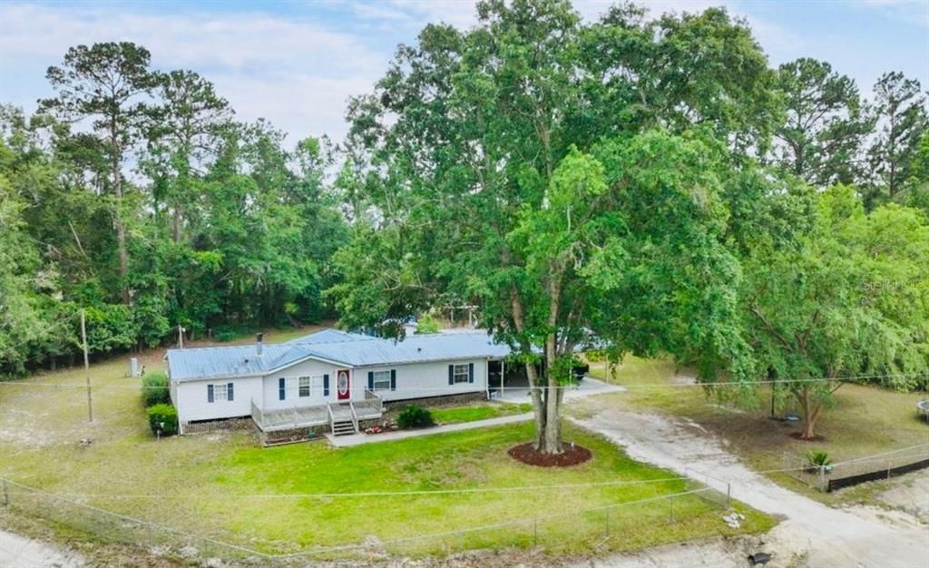 For Sale: $299,900 (4 beds, 3 baths, 2167 Square Feet)