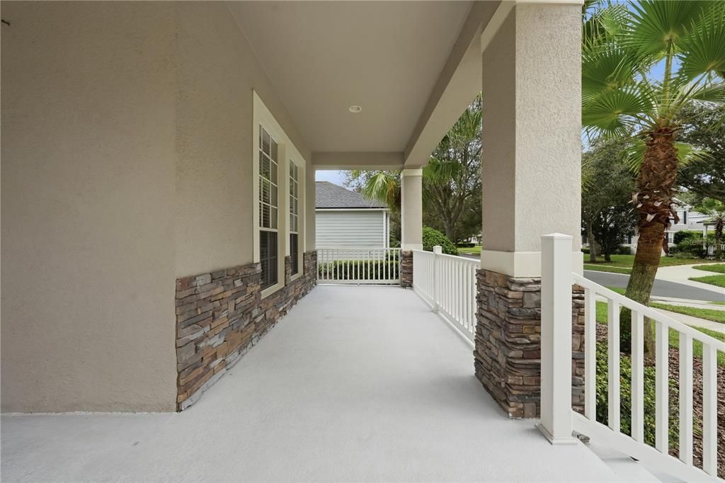 For Rent: $5,950 (5 beds, 4 baths, 3265 Square Feet)