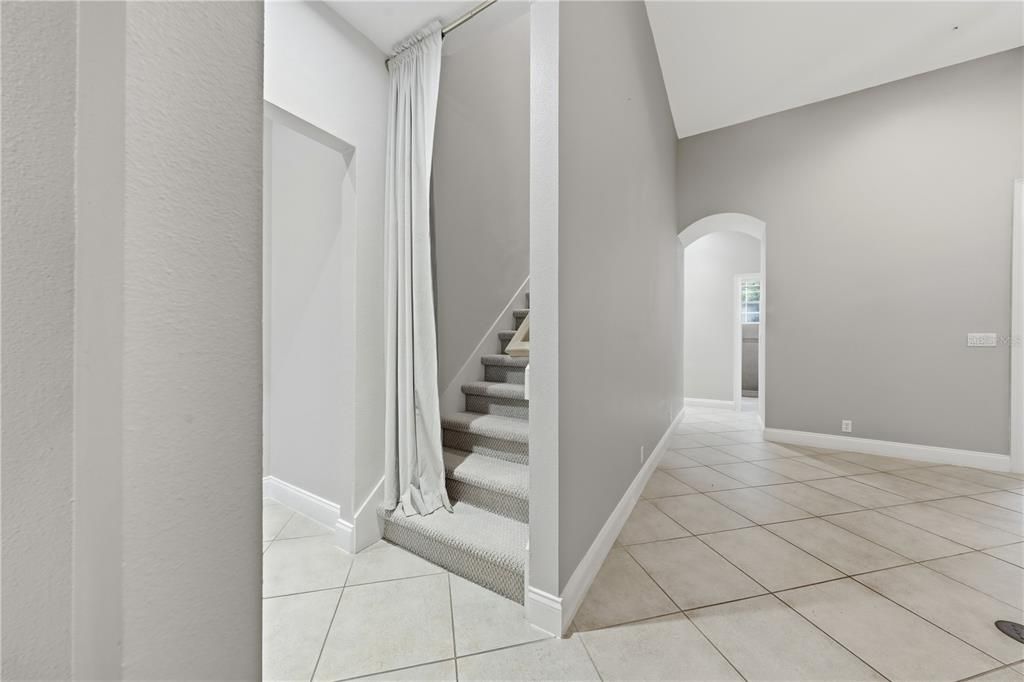 For Rent: $5,950 (5 beds, 4 baths, 3265 Square Feet)