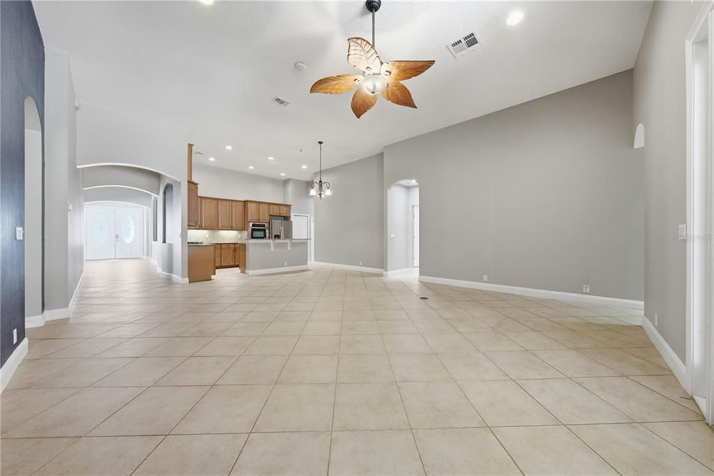 For Rent: $5,950 (5 beds, 4 baths, 3265 Square Feet)