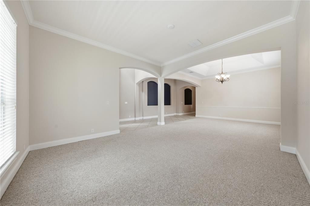 For Rent: $5,950 (5 beds, 4 baths, 3265 Square Feet)