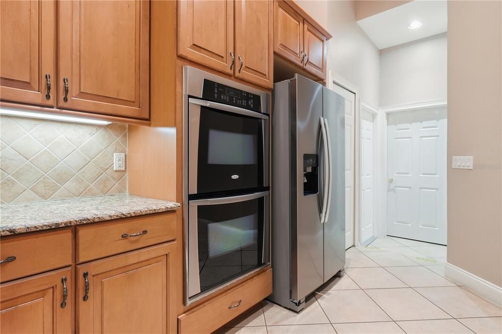 For Rent: $5,950 (5 beds, 4 baths, 3265 Square Feet)