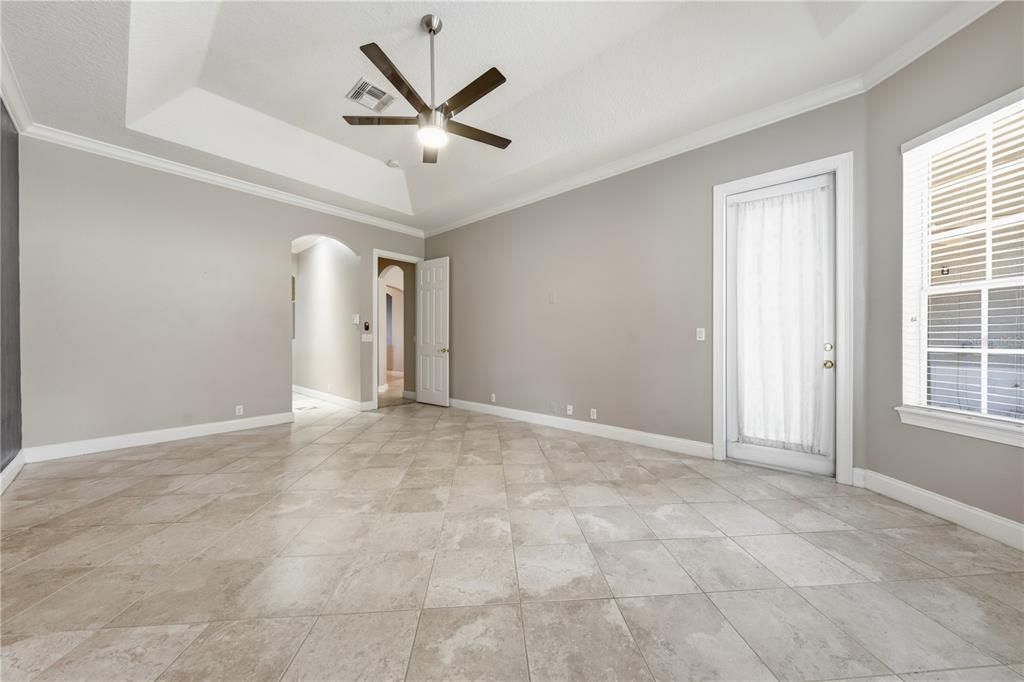 For Rent: $5,950 (5 beds, 4 baths, 3265 Square Feet)