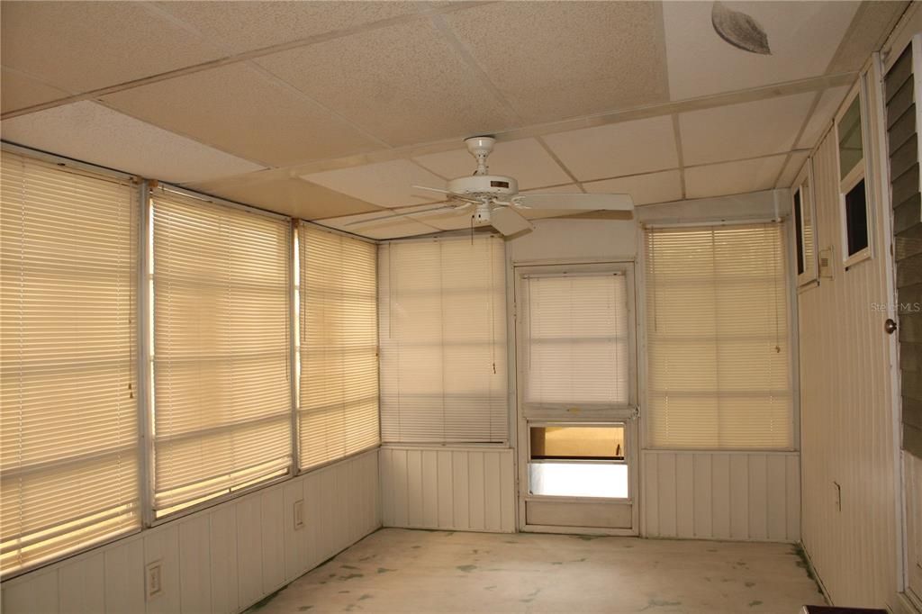 For Rent: $1,500 (2 beds, 1 baths, 1025 Square Feet)