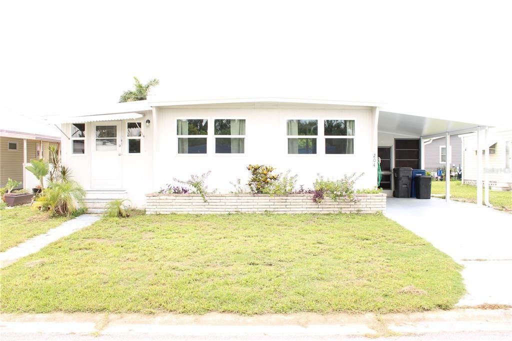 For Rent: $1,500 (2 beds, 1 baths, 1025 Square Feet)