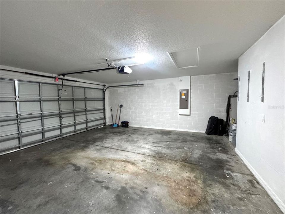 En Renta: $2,599 (4 camas, 3 baños, 1830 Pies cuadrados)