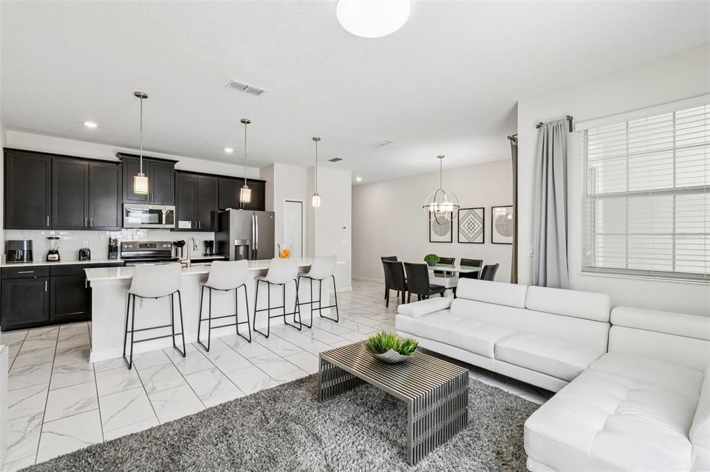 For Sale: $439,900 (4 beds, 3 baths, 1914 Square Feet)
