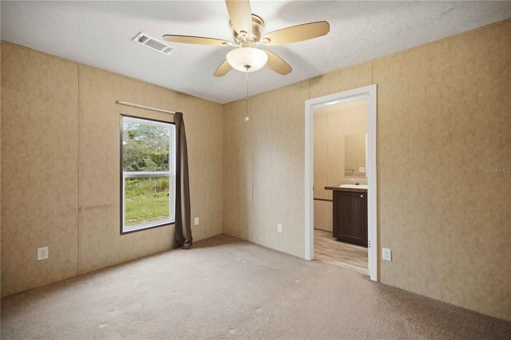 En Venta: $170,000 (2 camas, 2 baños, 728 Pies cuadrados)