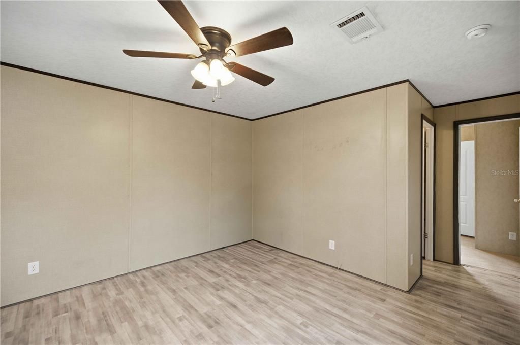 En Venta: $170,000 (2 camas, 2 baños, 728 Pies cuadrados)