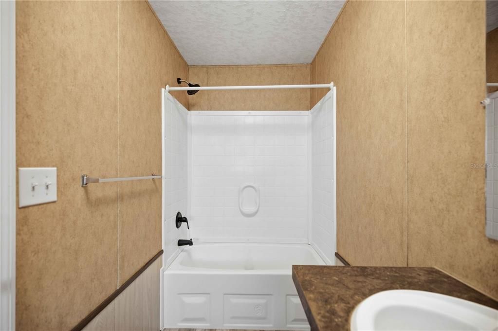 En Venta: $170,000 (2 camas, 2 baños, 728 Pies cuadrados)