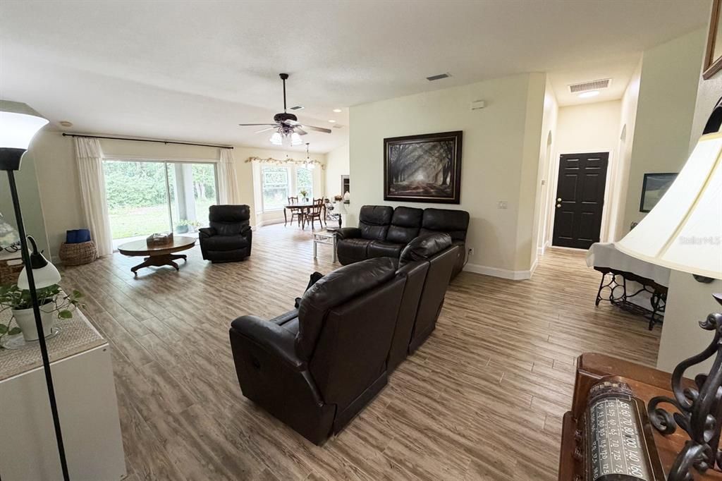 For Sale: $399,000 (4 beds, 2 baths, 2170 Square Feet)