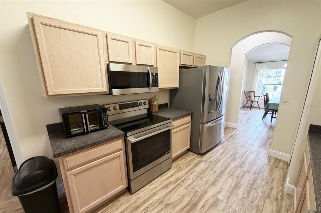 For Sale: $399,000 (4 beds, 2 baths, 2170 Square Feet)