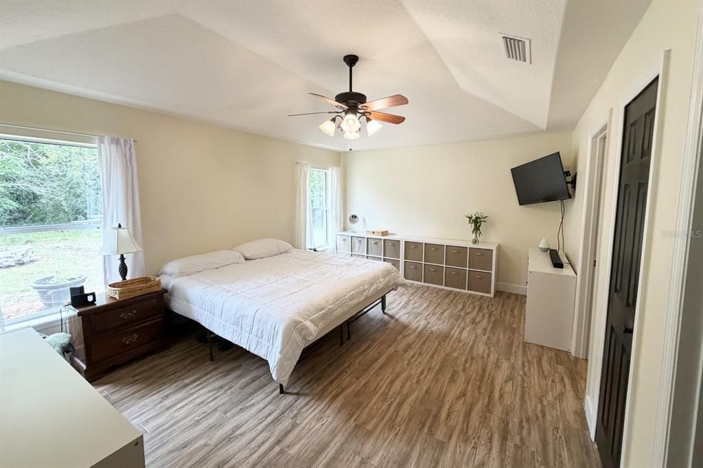 For Sale: $399,000 (4 beds, 2 baths, 2170 Square Feet)